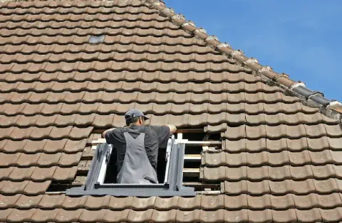 Pose de velux - Le Plan-de-la-Tour